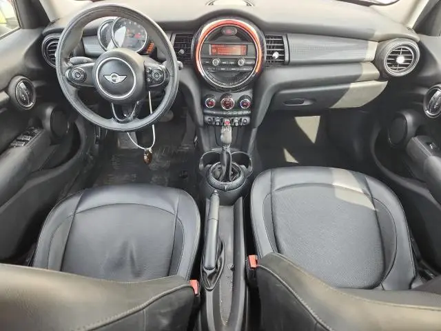 2016 MINI COOPER   