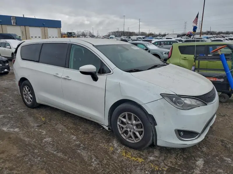 2017 CHRYSLER PACIFICA TOURING L  