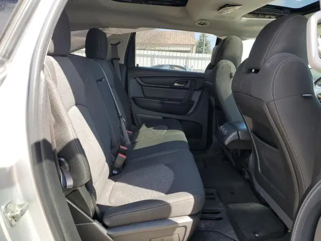 2015 CHEVROLET TRAVERSE LT  