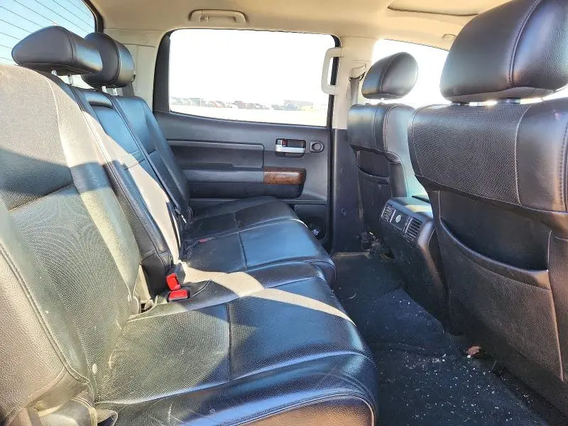 2010 TOYOTA TUNDRA CREWMAX LIMITED  