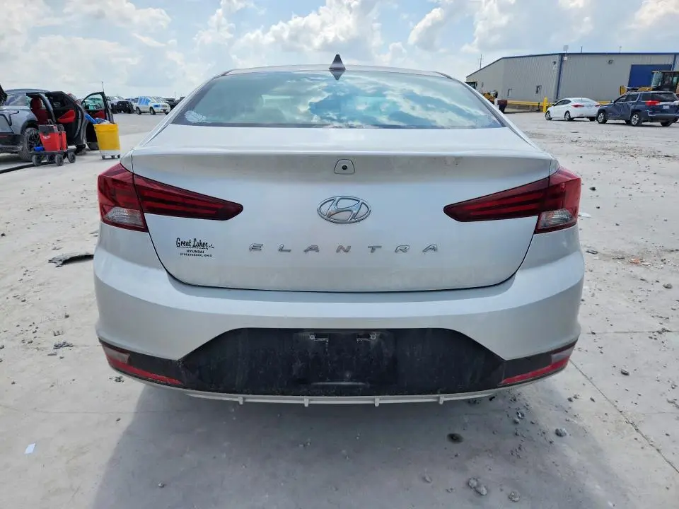 2019 HYUNDAI ELANTRA SEL  