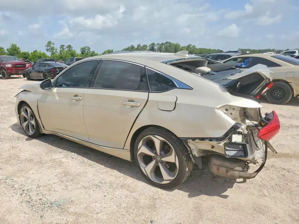 2019 HONDA ACCORD TOURING  