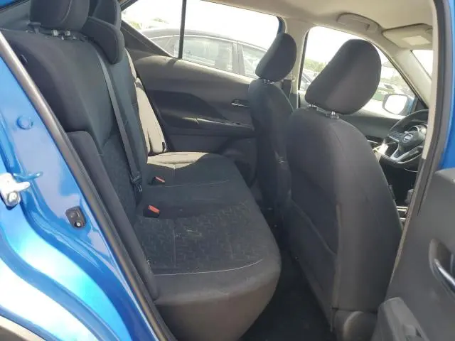 2021 NISSAN KICKS SV  