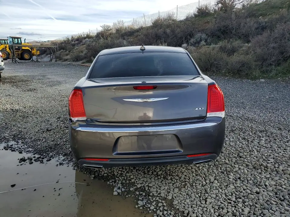 2015 CHRYSLER 300 LIMITED  