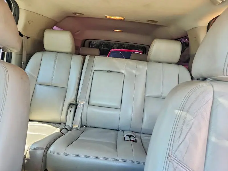 2011 CHEVROLET SUBURBAN   
