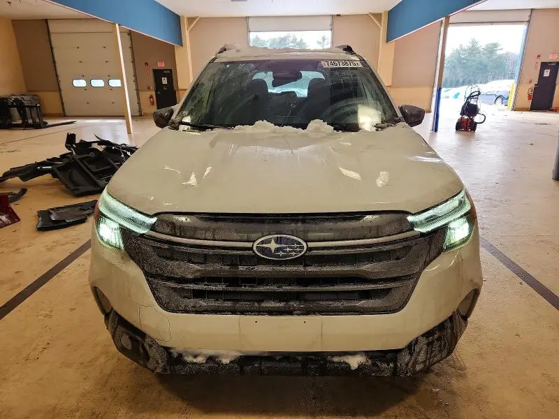 2025 SUBARU FORESTER LIMITED  