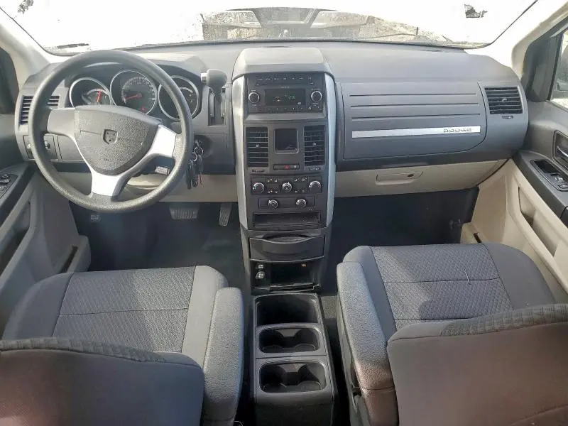 2010 DODGE GRAND CARAVAN SE  