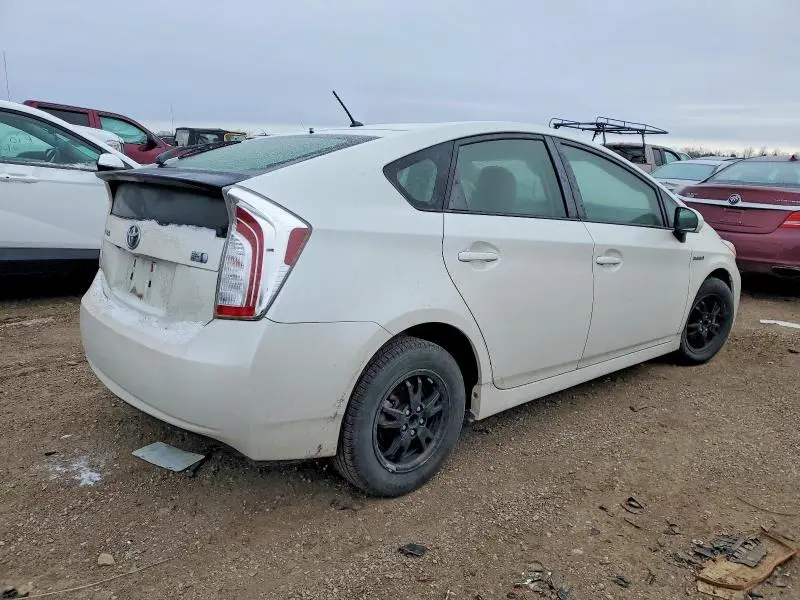 2015 TOYOTA PRIUS   