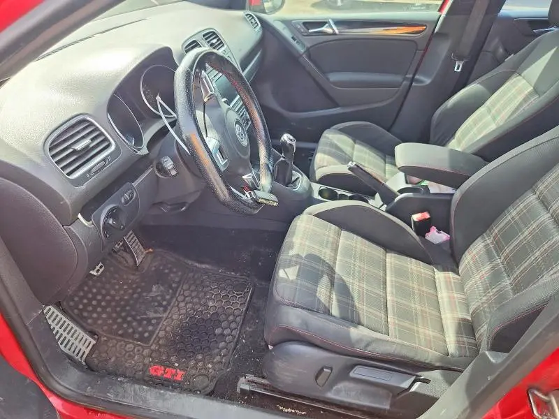 2010 VOLKSWAGEN GTI   
