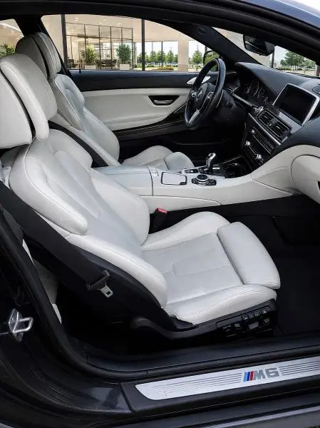 2013 BMW M6   