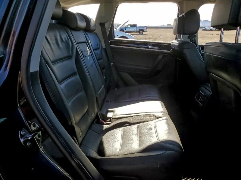 2013 VOLKSWAGEN TOUAREG V6 TDI  