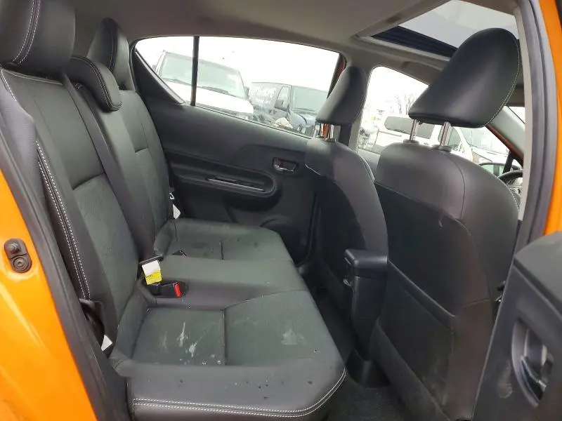 2016 TOYOTA PRIUS C FOUR  