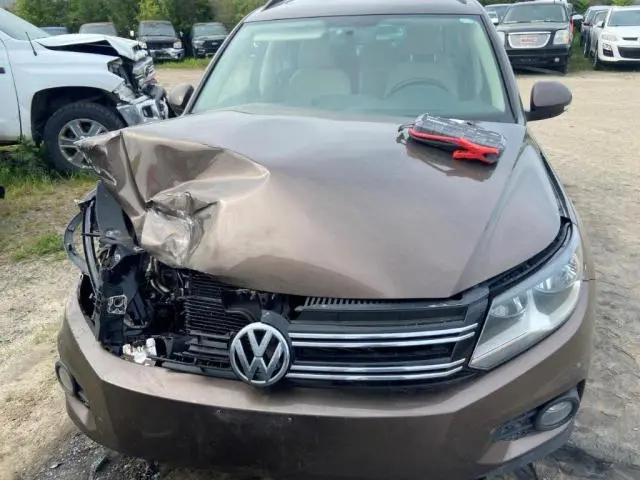 2015 VOLKSWAGEN TIGUAN S  