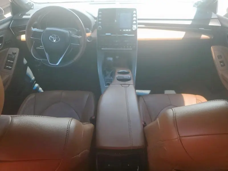 2019 TOYOTA AVALON XLE  