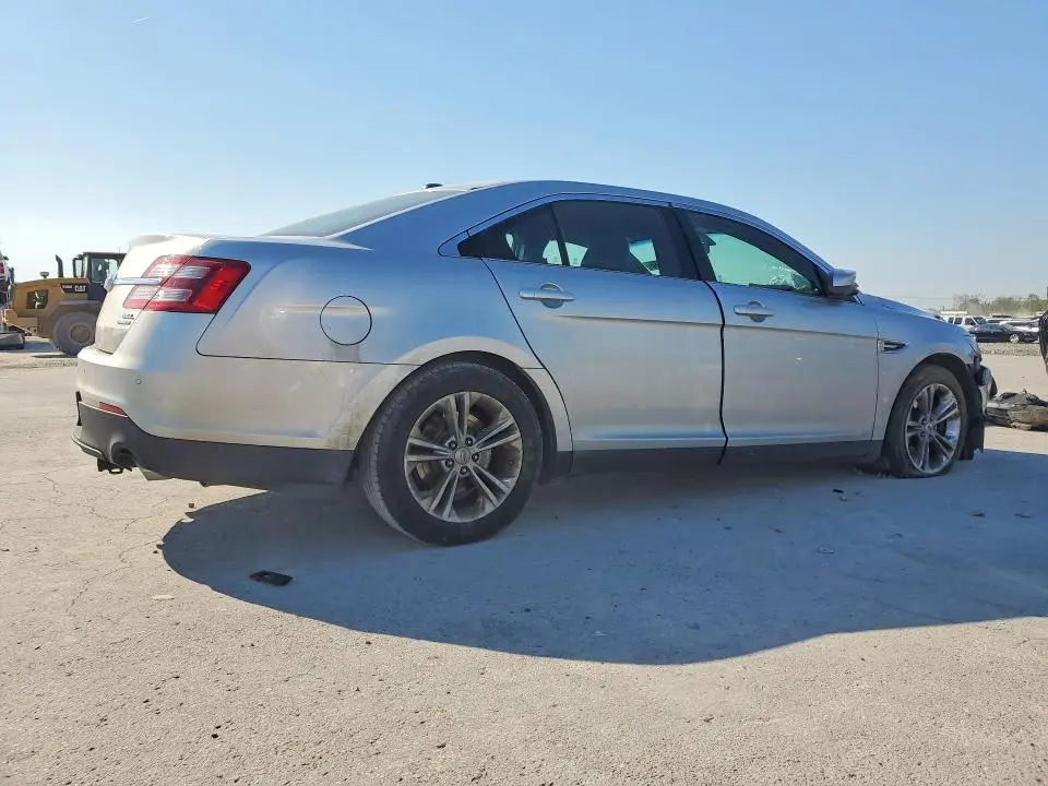 2016 FORD TAURUS SEL  