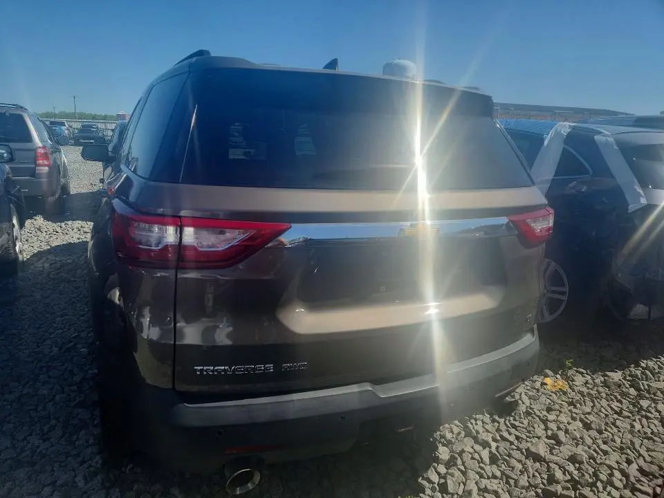 2020 CHEVROLET TRAVERSE LT  