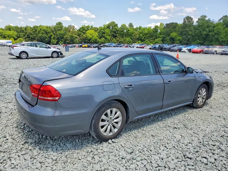 2014 VOLKSWAGEN PASSAT S  