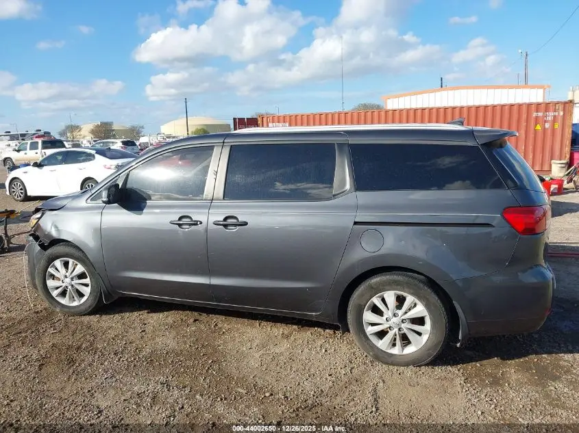 2016 KIA SEDONA LX
