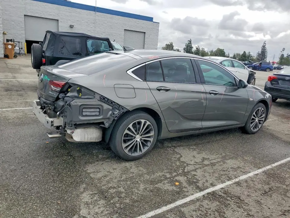 2018 BUICK REGAL ESSENCE  
