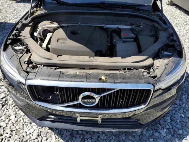 2018 VOLVO XC60 T6 MOMENTUM  