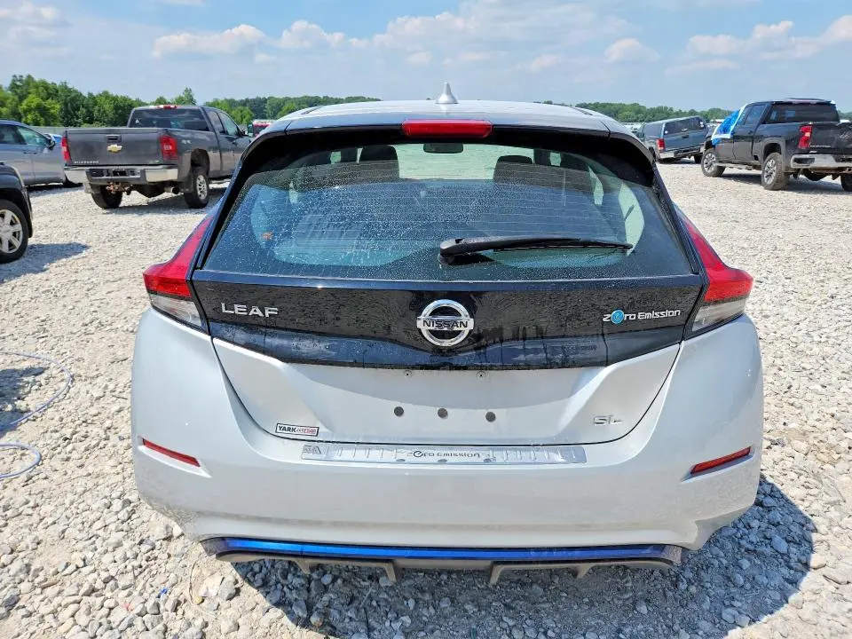 2019 NISSAN LEAF SL  