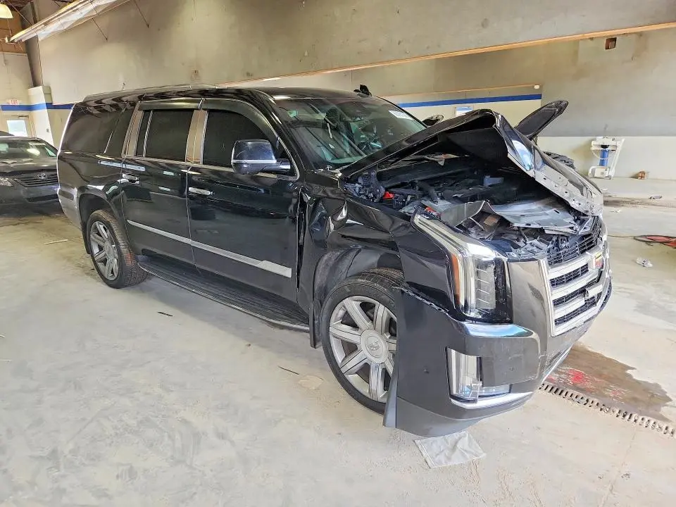 2018 CADILLAC ESCALADE ESV LUXURY  