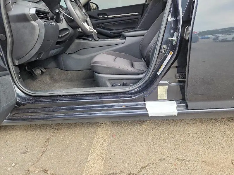 2022 NISSAN ALTIMA SV  