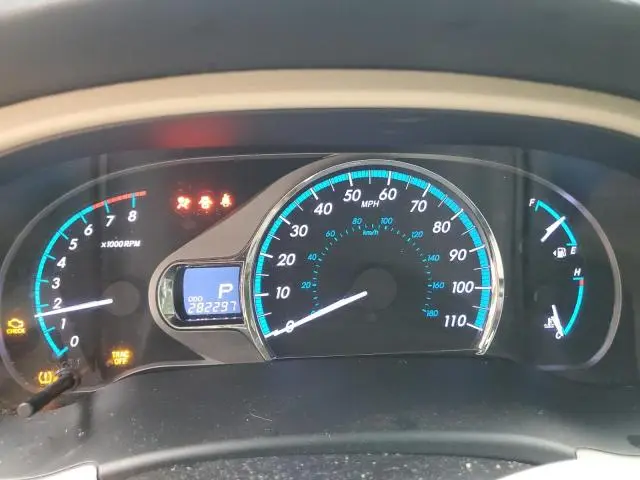 2014 TOYOTA SIENNA XLE  