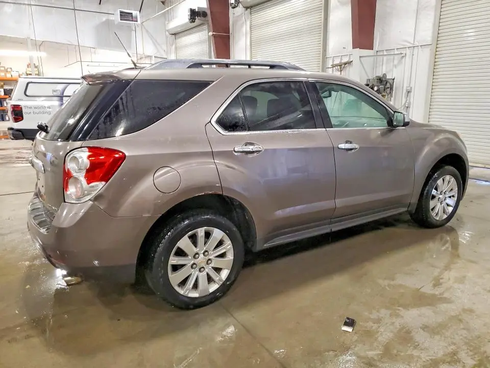 2011 CHEVROLET EQUINOX LT  