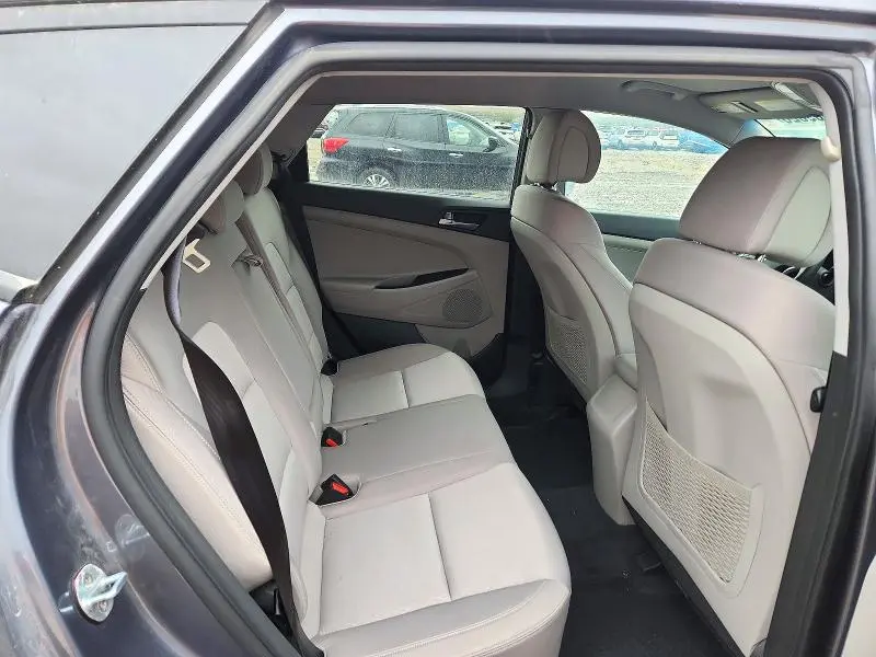 2016 HYUNDAI TUCSON SPORT  