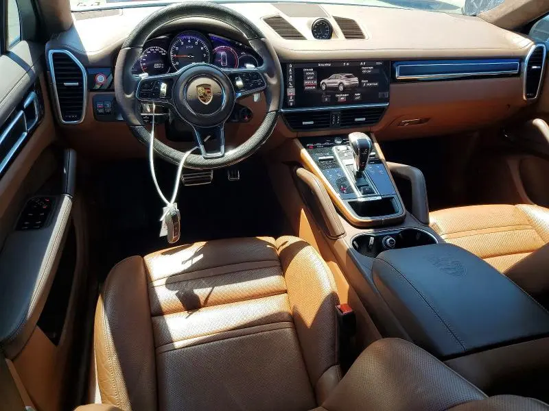 2021 PORSCHE CAYENNE GTS COUPE  