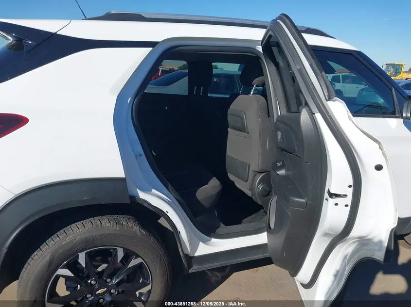 2023 CHEVROLET TRAILBLAZER FWD LT