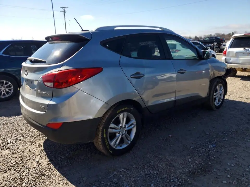 2013 HYUNDAI TUCSON GLS  