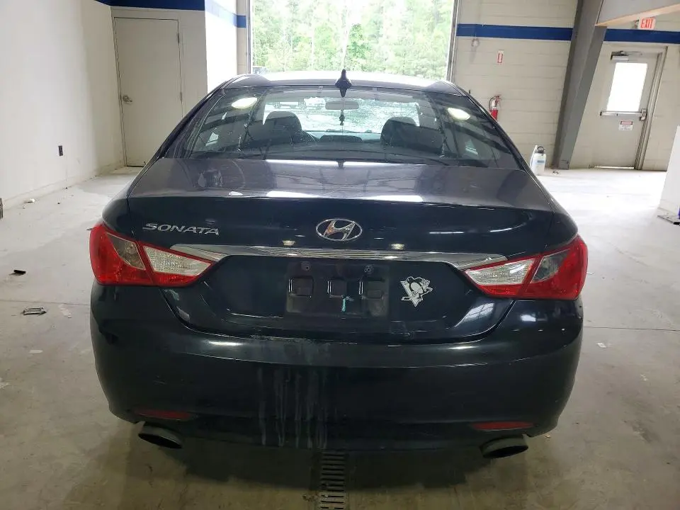 2011 HYUNDAI SONATA SE  