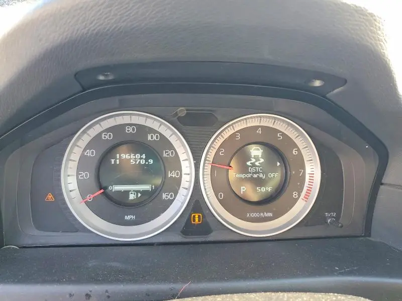 2012 VOLVO XC70 3.2  