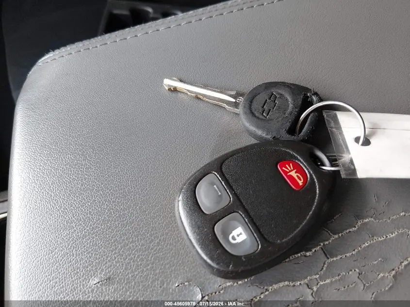 2016 CHEVROLET TRAVERSE LS