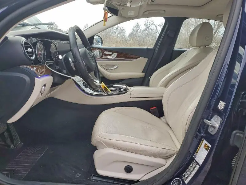 2017 MERCEDES-BENZ E 300 4MATIC  