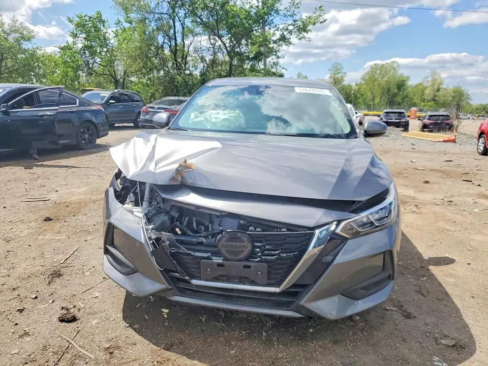 2022 NISSAN SENTRA SV  