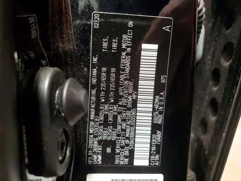 2020 TOYOTA HIGHLANDER XLE  