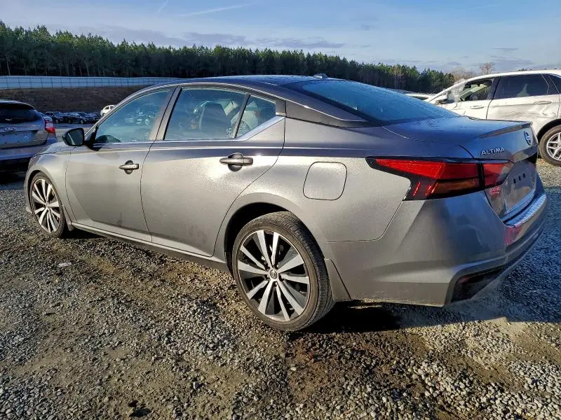 2021 NISSAN ALTIMA SR  