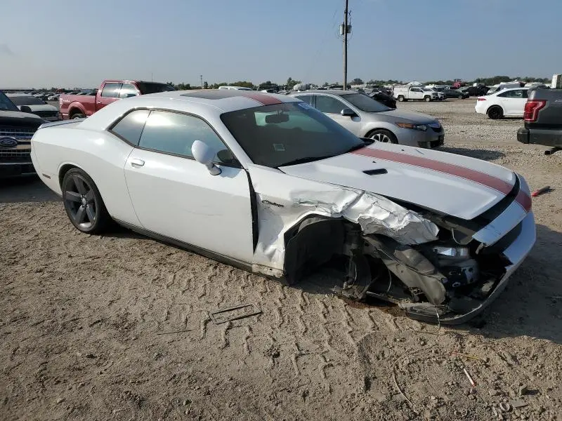 2014 DODGE CHALLENGER SXT  