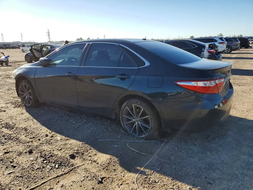 2015 TOYOTA CAMRY XSE  