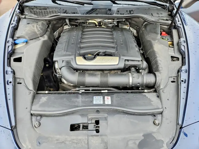 2013 PORSCHE CAYENNE   