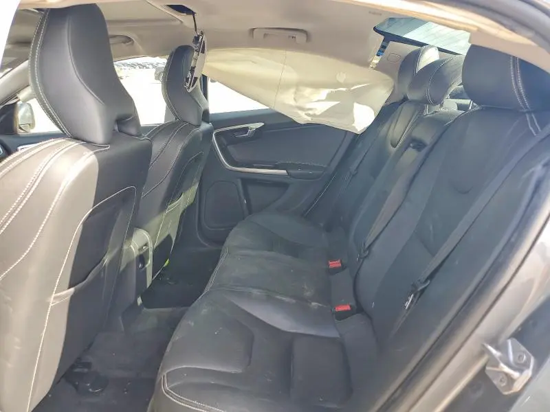 2018 VOLVO S60 DYNAMIC  