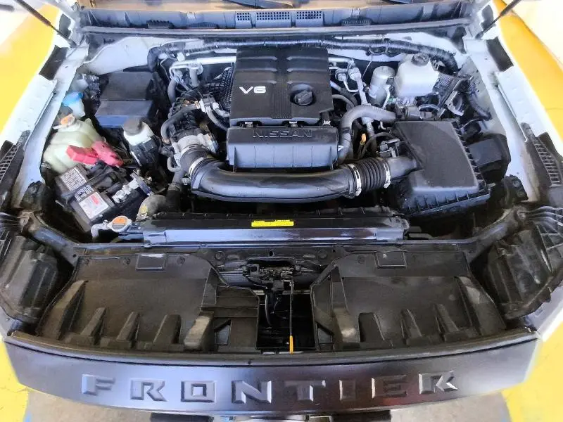 2022 NISSAN FRONTIER S  