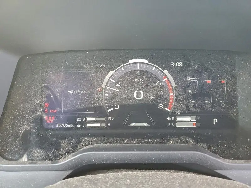 2024 TOYOTA TUNDRA CREWMAX LIMITED  