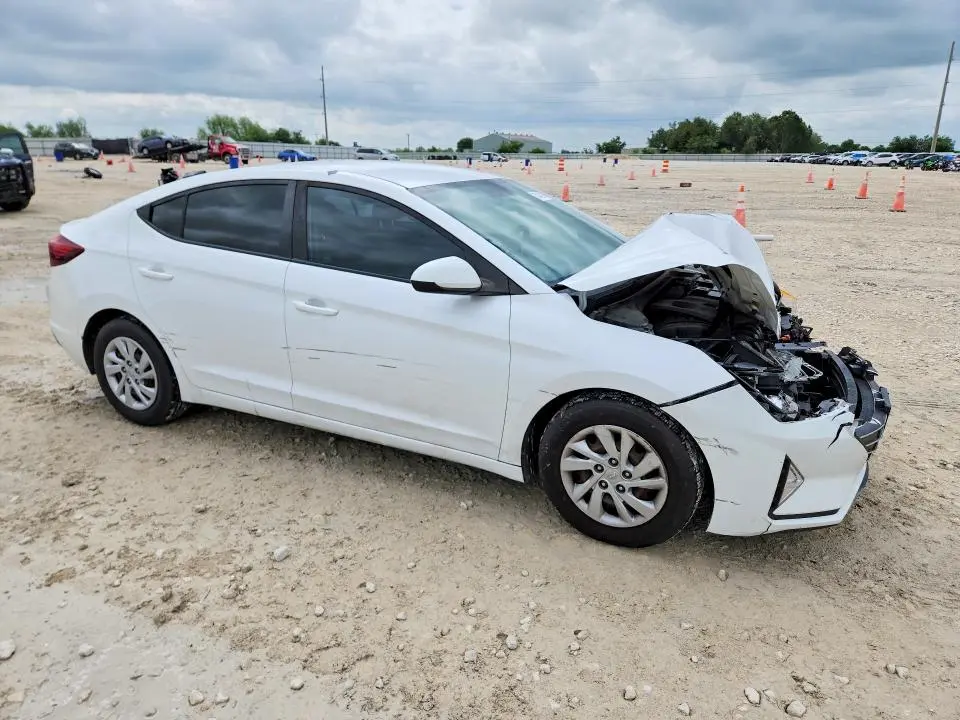 2019 HYUNDAI ELANTRA SE  