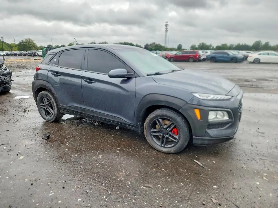 2020 HYUNDAI KONA SE  
