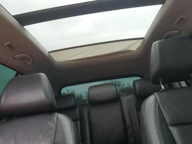 2011 VOLKSWAGEN TIGUAN S  