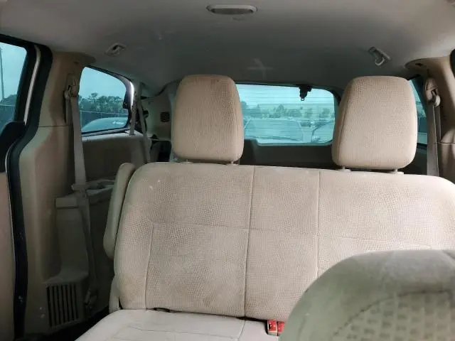2014 DODGE GRAND CARAVAN SE  